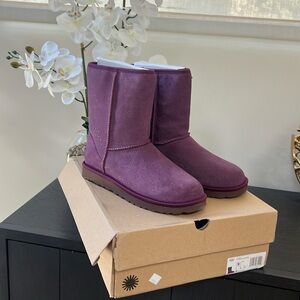 🔥🔥New Ugg Boots metallic spots!!